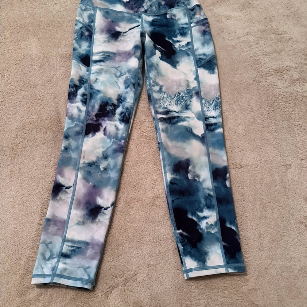 NWOT!!! GAIAM Kids' Blue and Purple Patterned Leggings